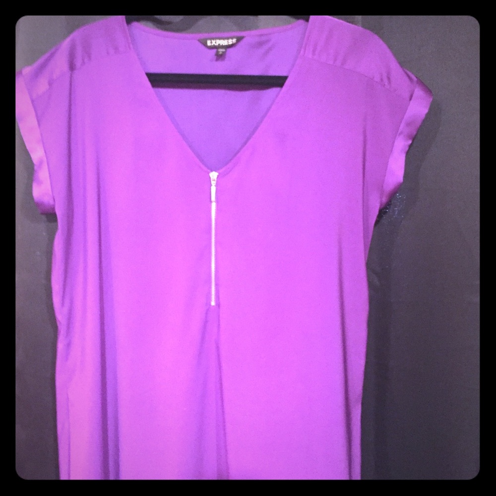 Silky zip front Tee